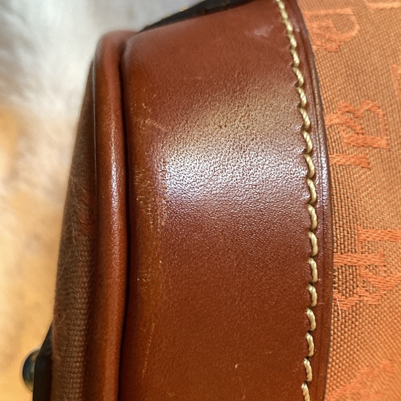 Unique Logo Dooney & Burke Purse - Picture 9 of 11